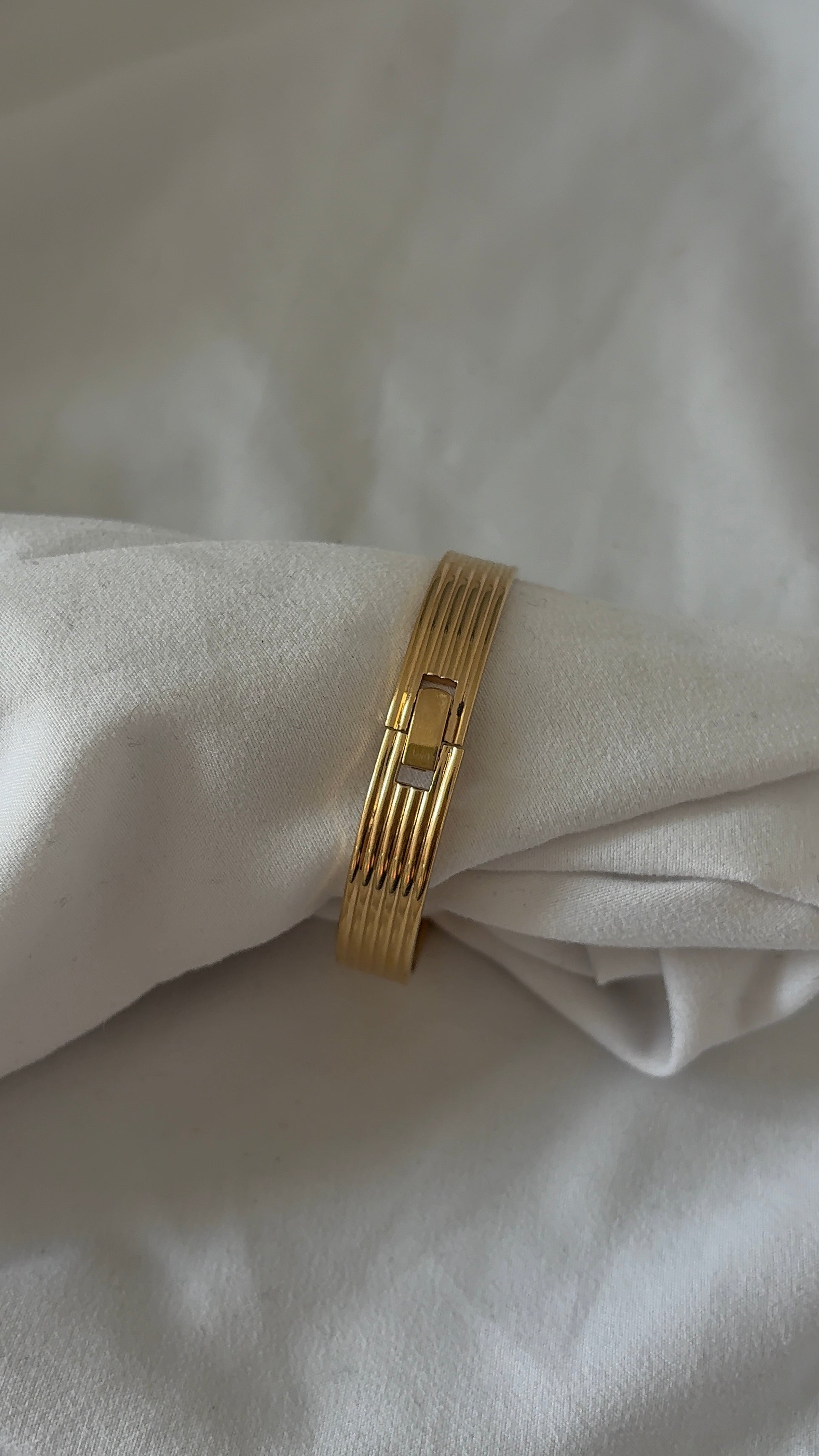 Seiko Dainty Clasp Watch