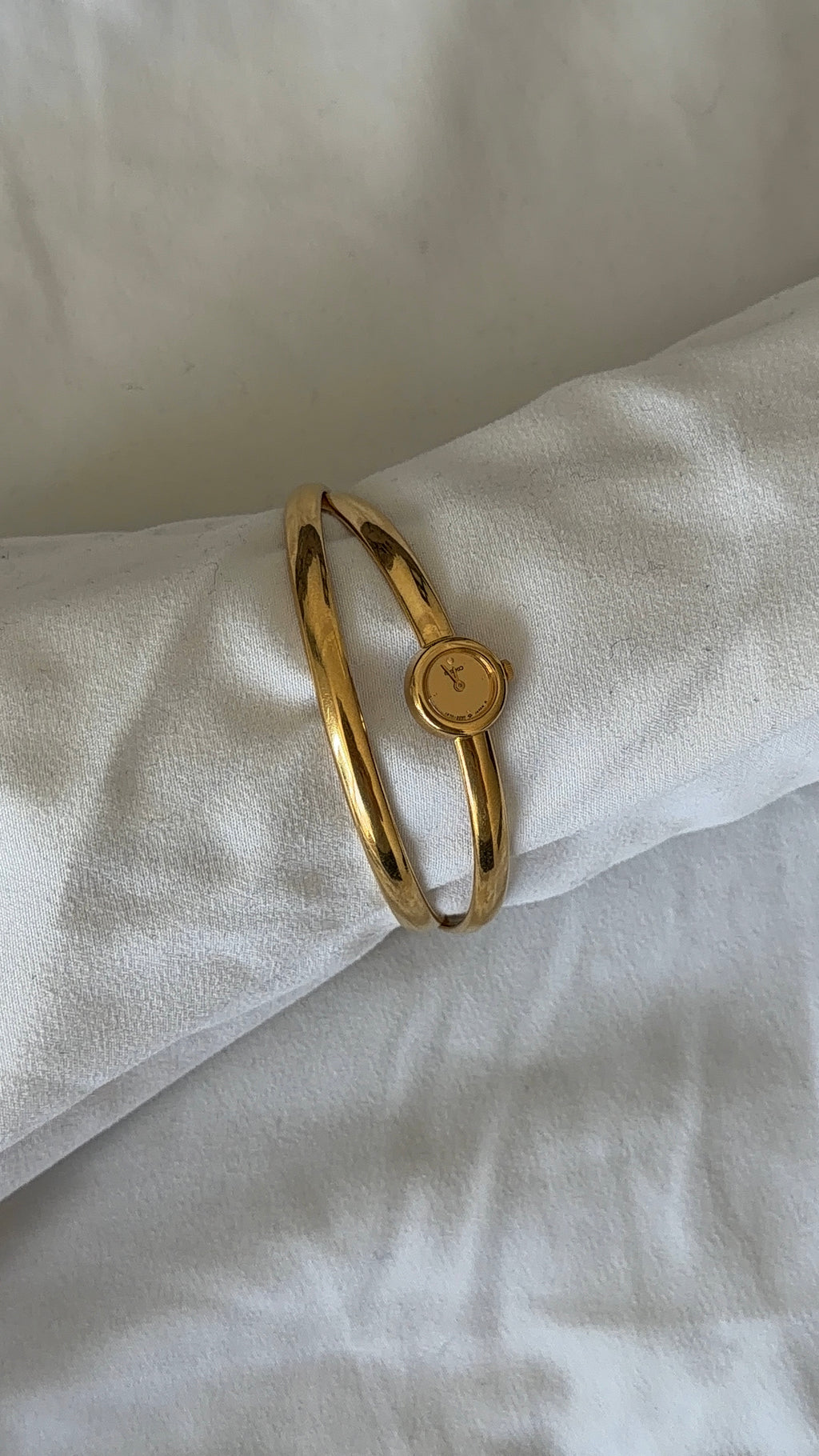 Working Gold Intertwined Bangle Watch