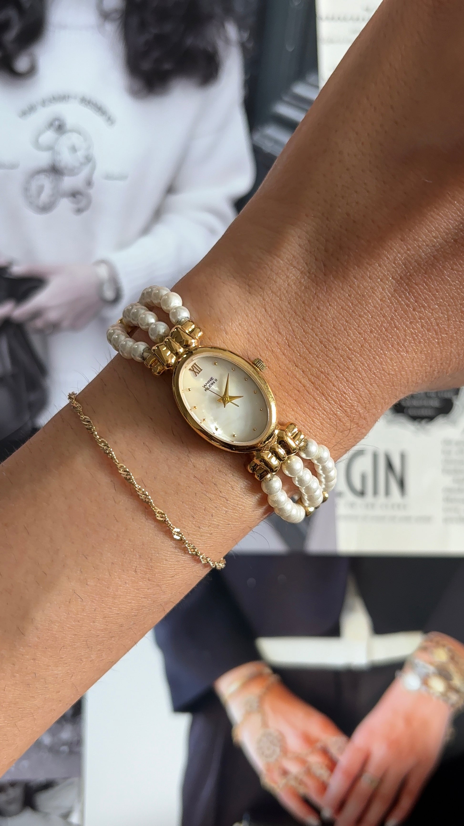 WORKING Pearl Band Clasp Watch