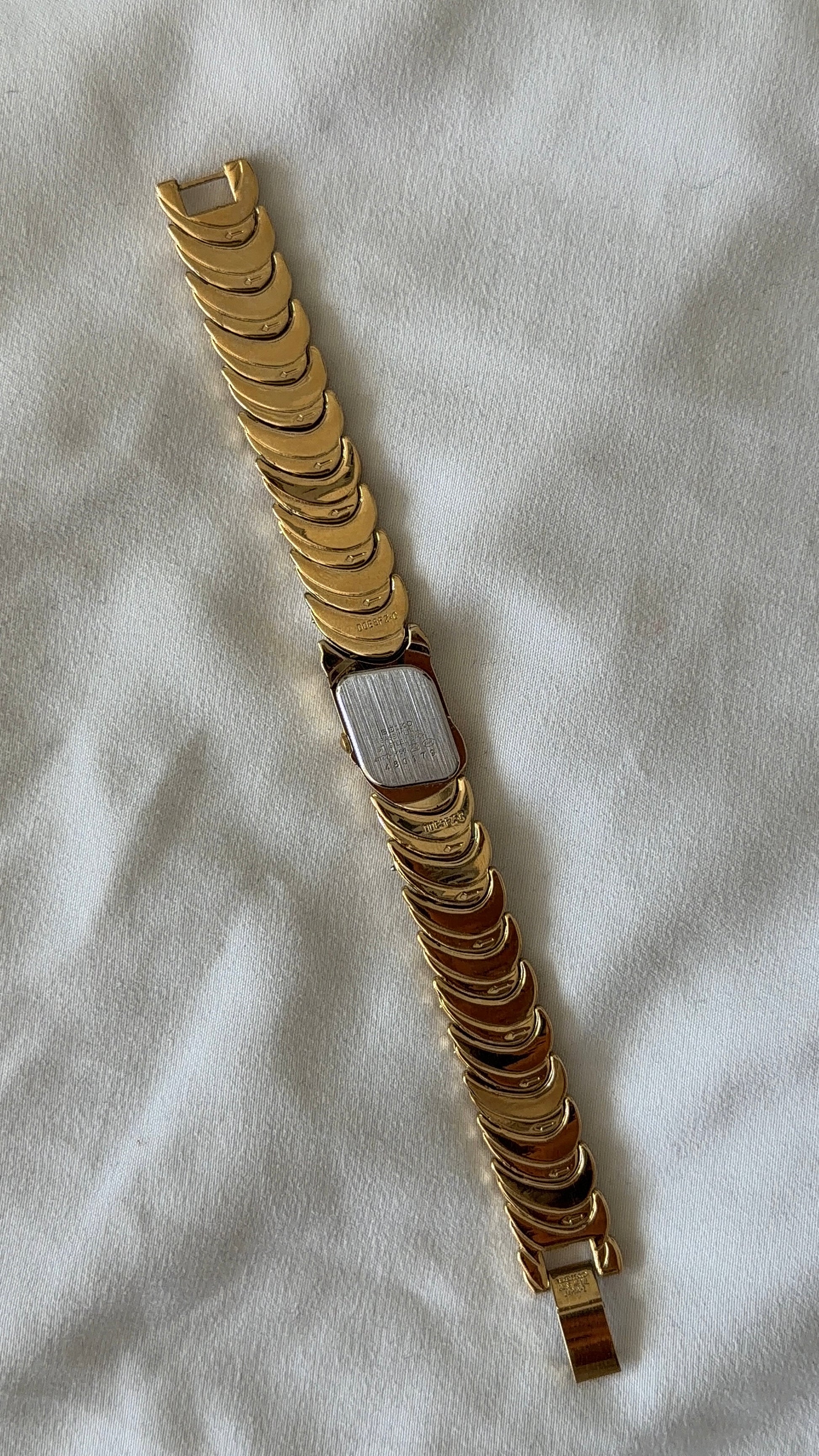 Working Gold Unique Dial Watch