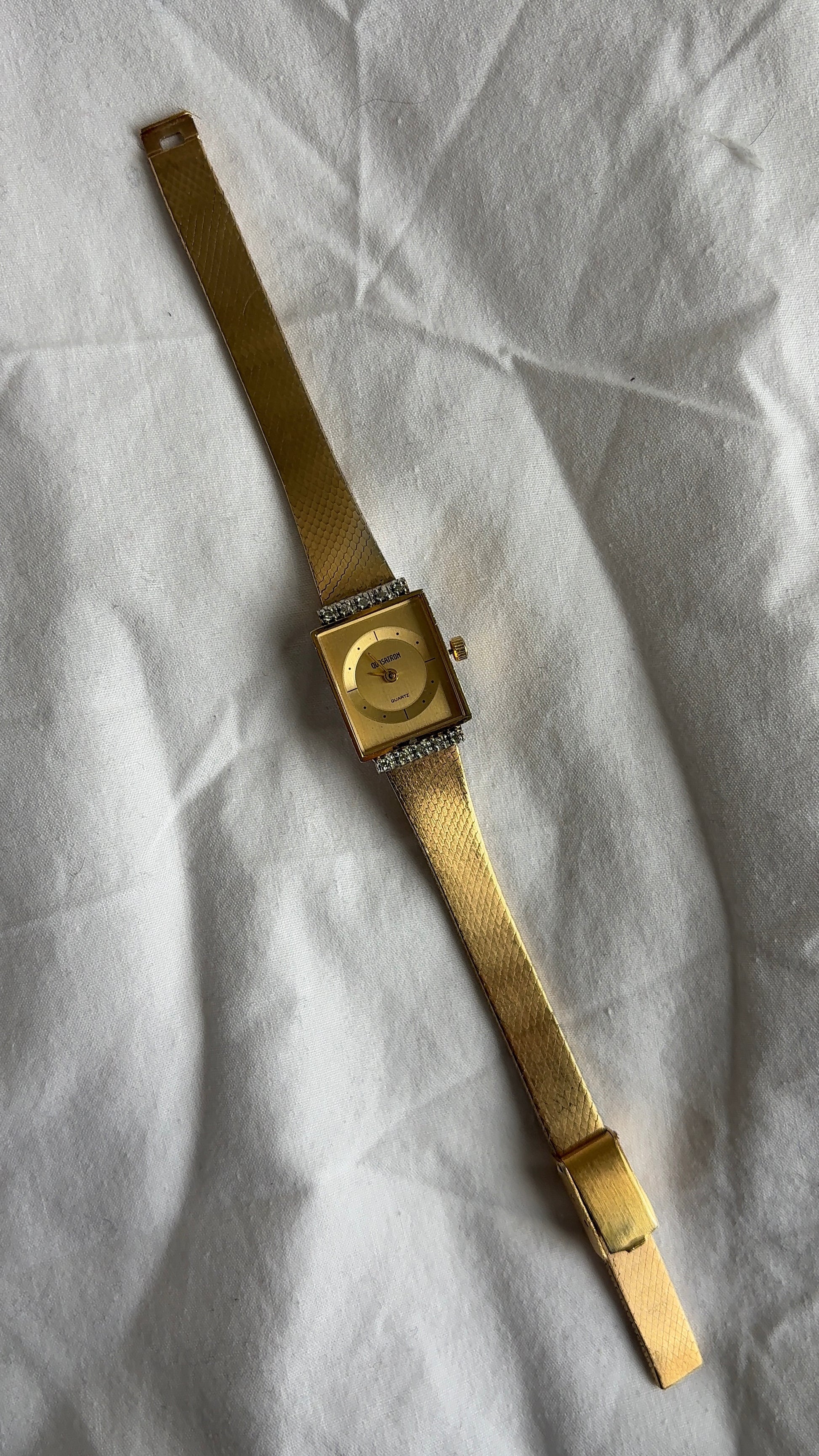WORKING dainty Art deco watch