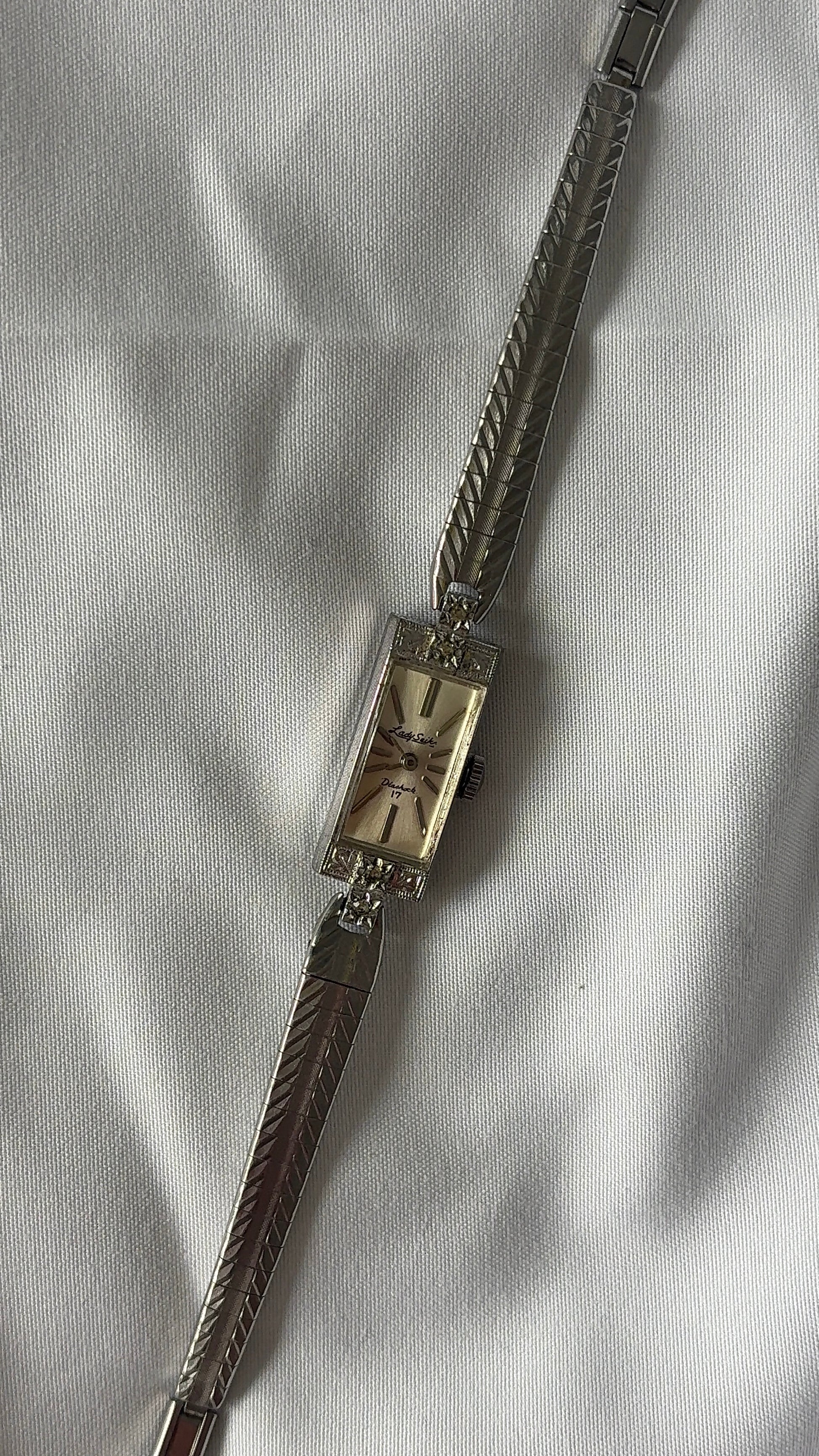 WORKING Art Deco Seiko Silver Watch