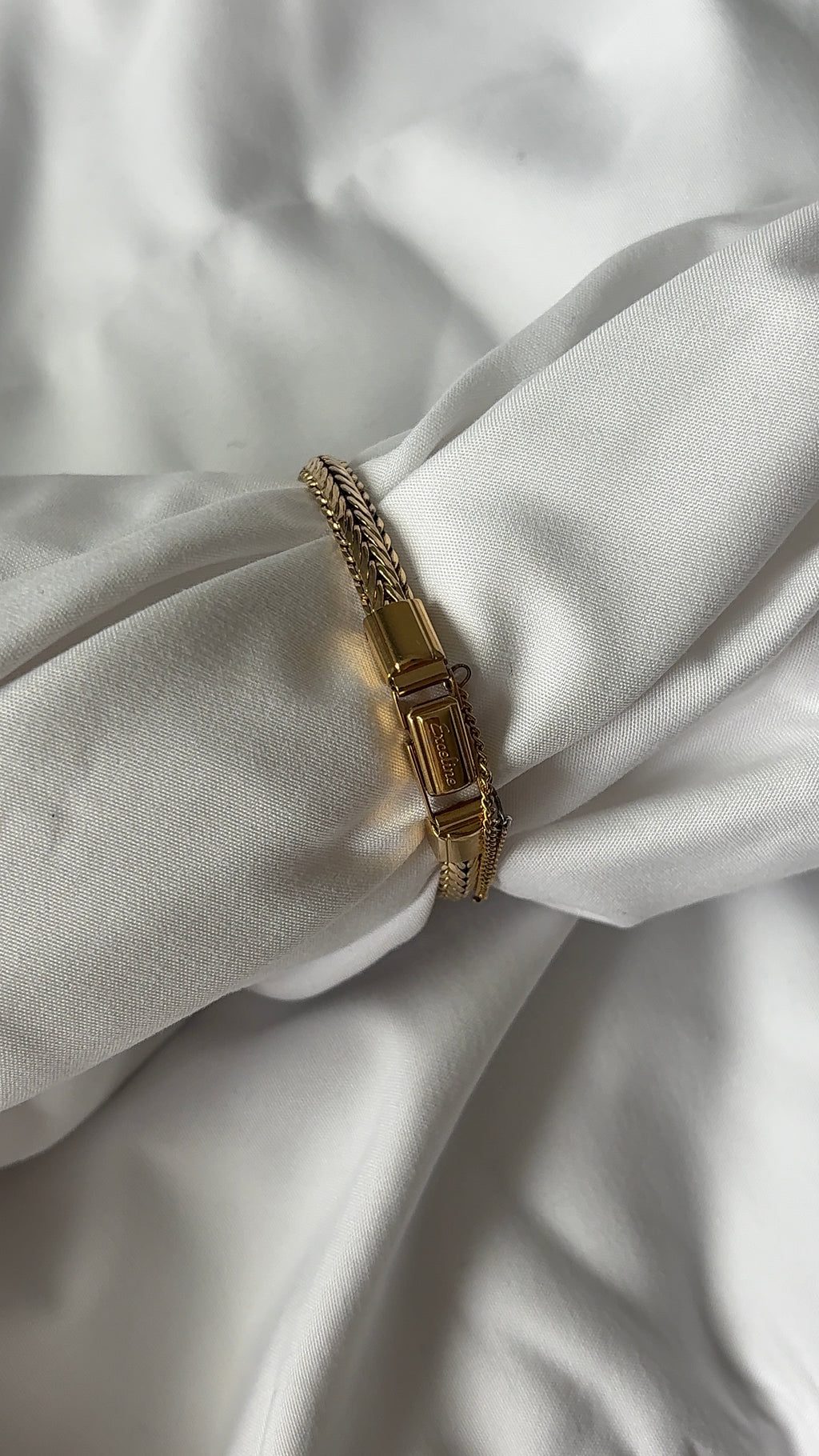 WORKING Dainty Seiko Black Dial Watch