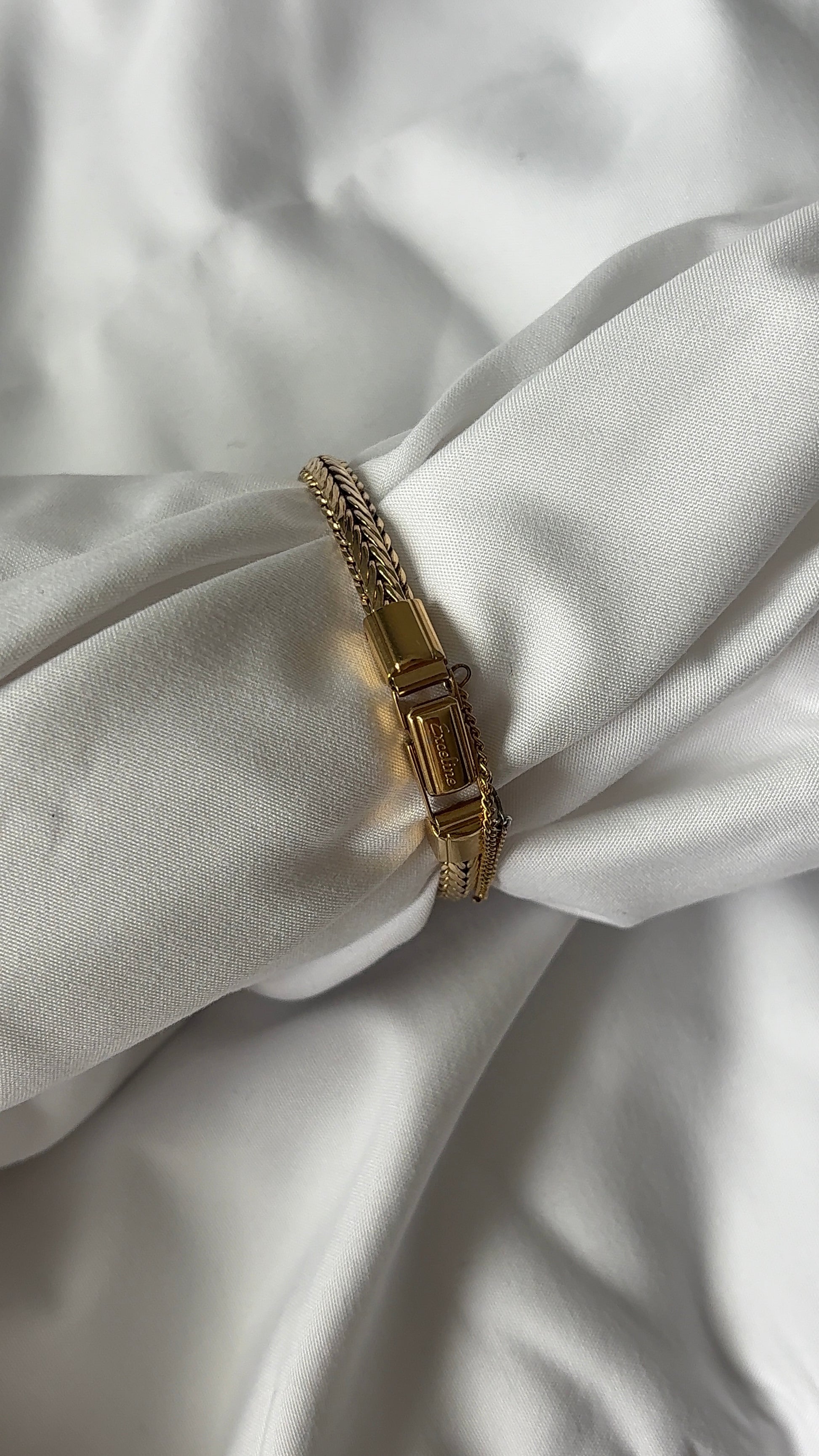 WORKING Dainty Seiko Black Dial Watch