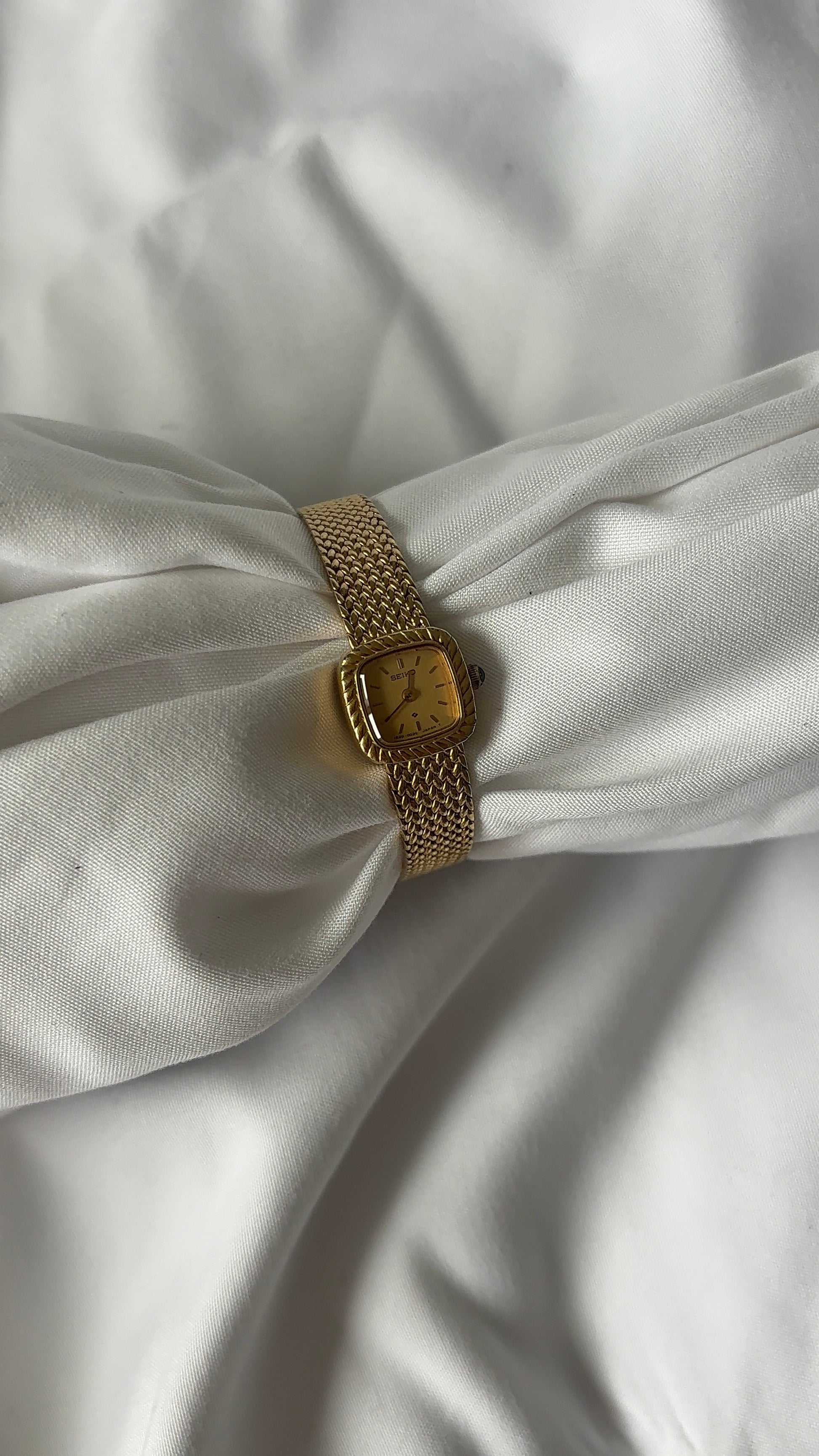 WORKING Seiko Dainty Watch