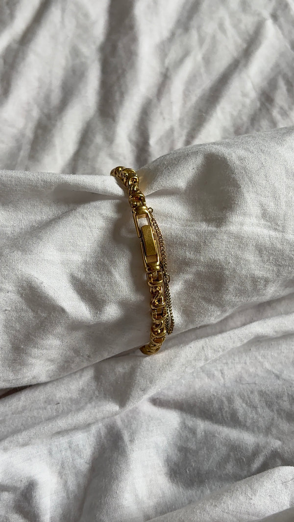 WORKING Seiko Ruby Gold-Tone Clasp Watch