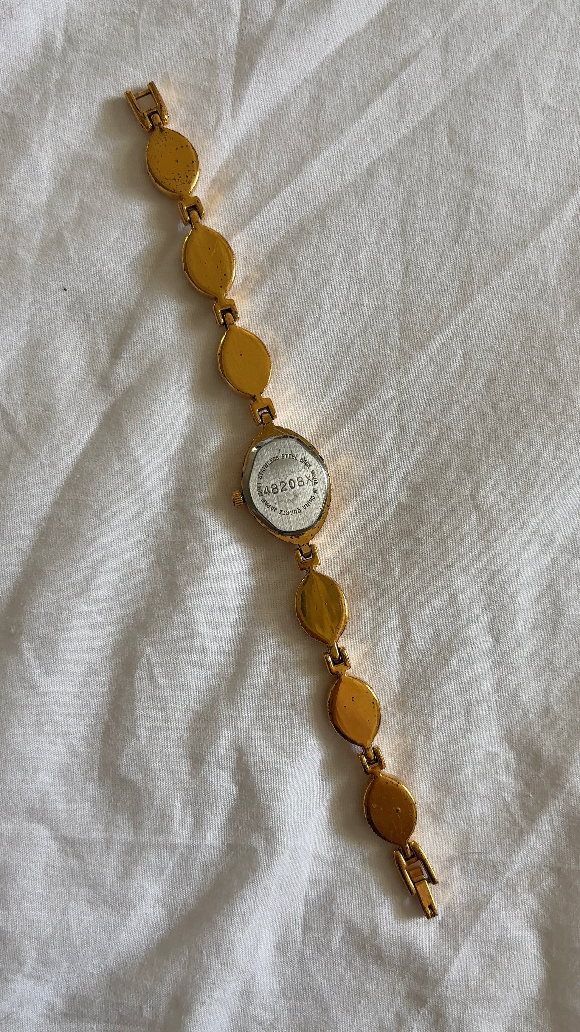 WORKING Gold-Tone Clasp Watch