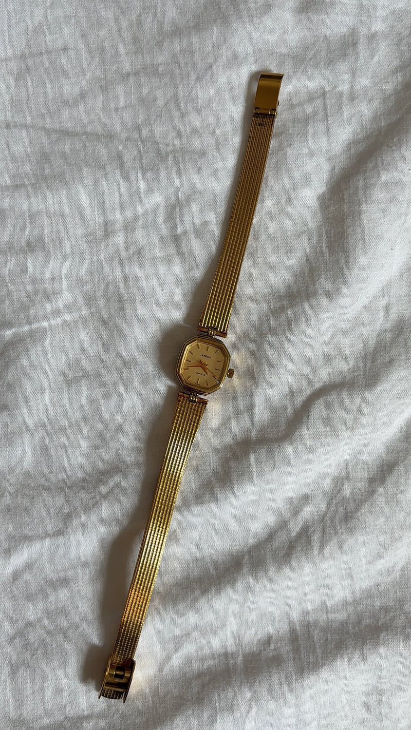 WORKING Gold-Tone Clasp Watch