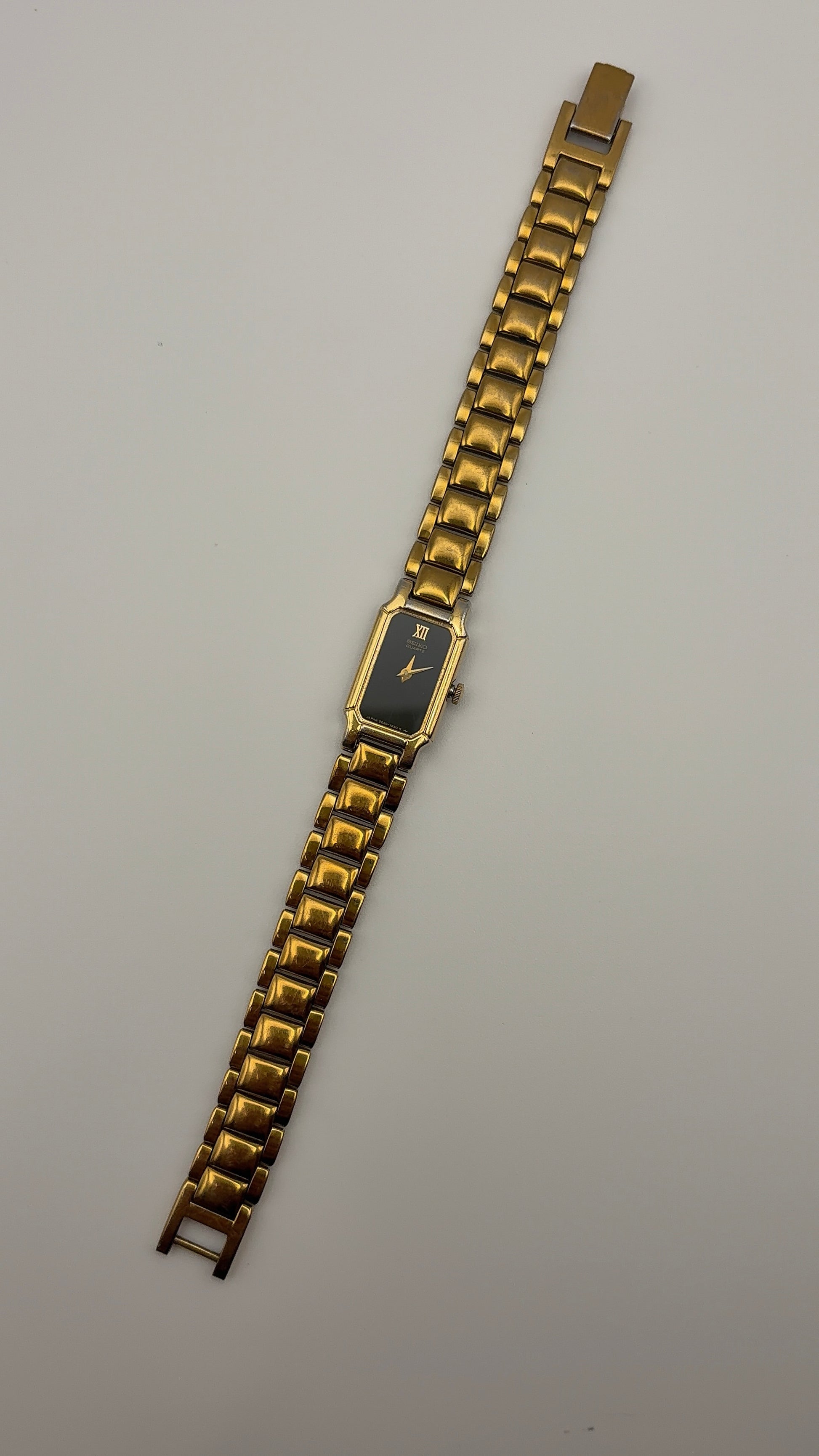 WORKING Seiko Black Dial Clasp Watch