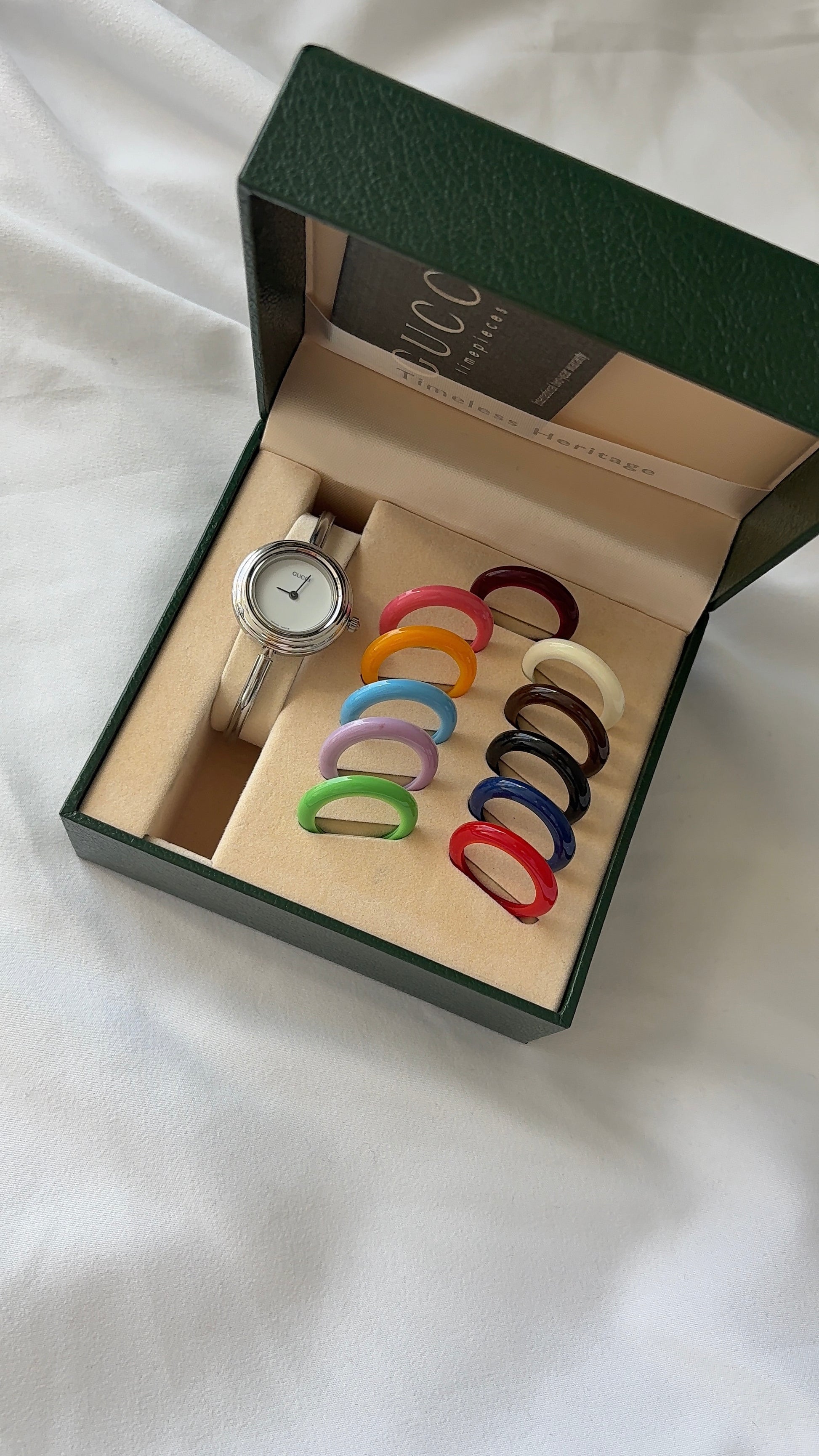 WORKING Gucci Silver Interchangeable Bezel Watch