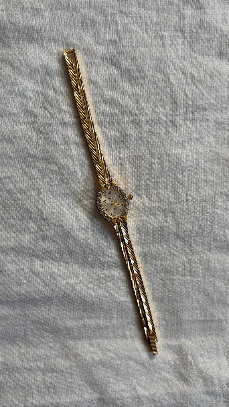 WORKING Dainty Gold Tone Clasp Watch