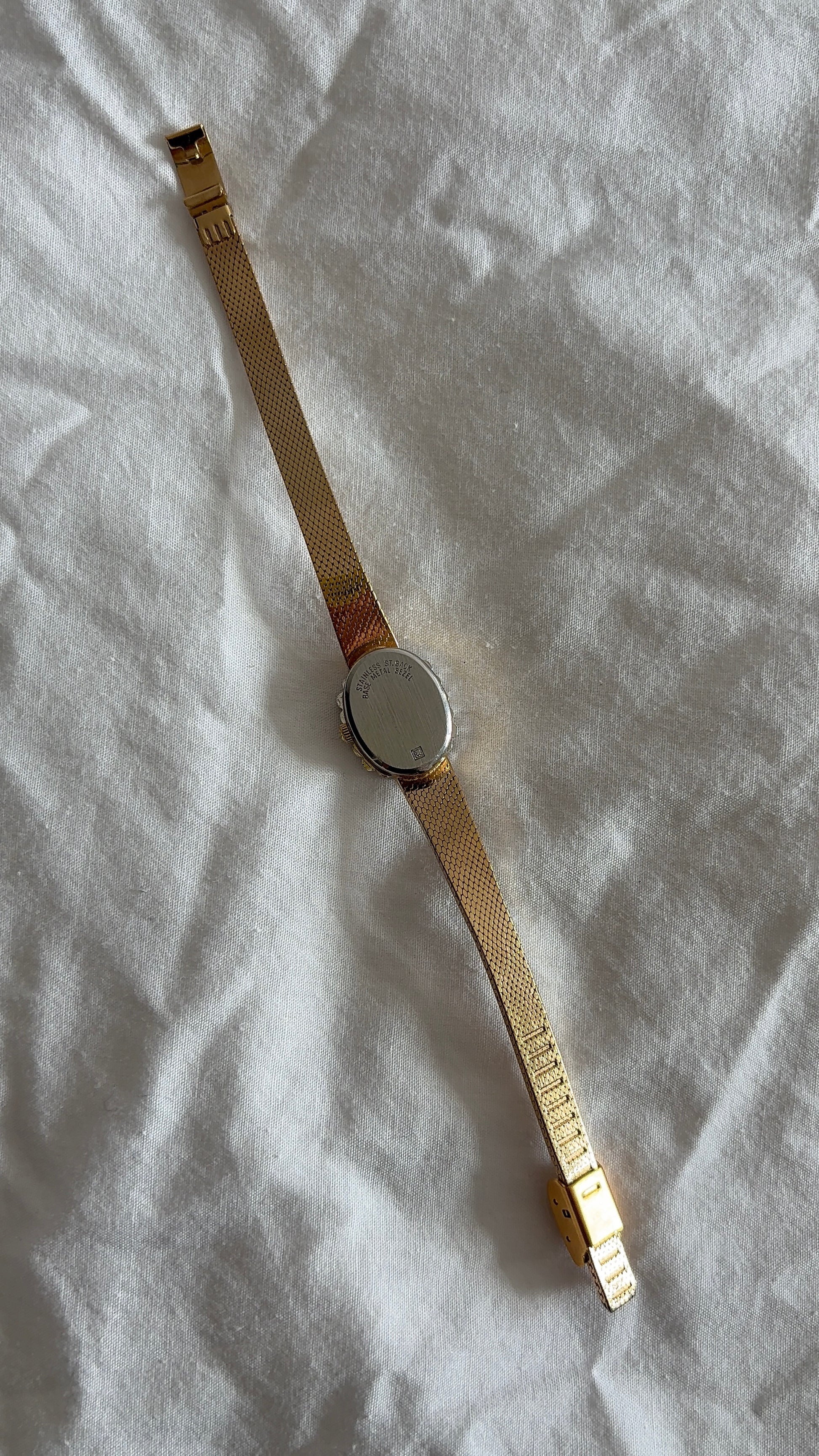 WORKING Gruen Hexagon White Dial Watch