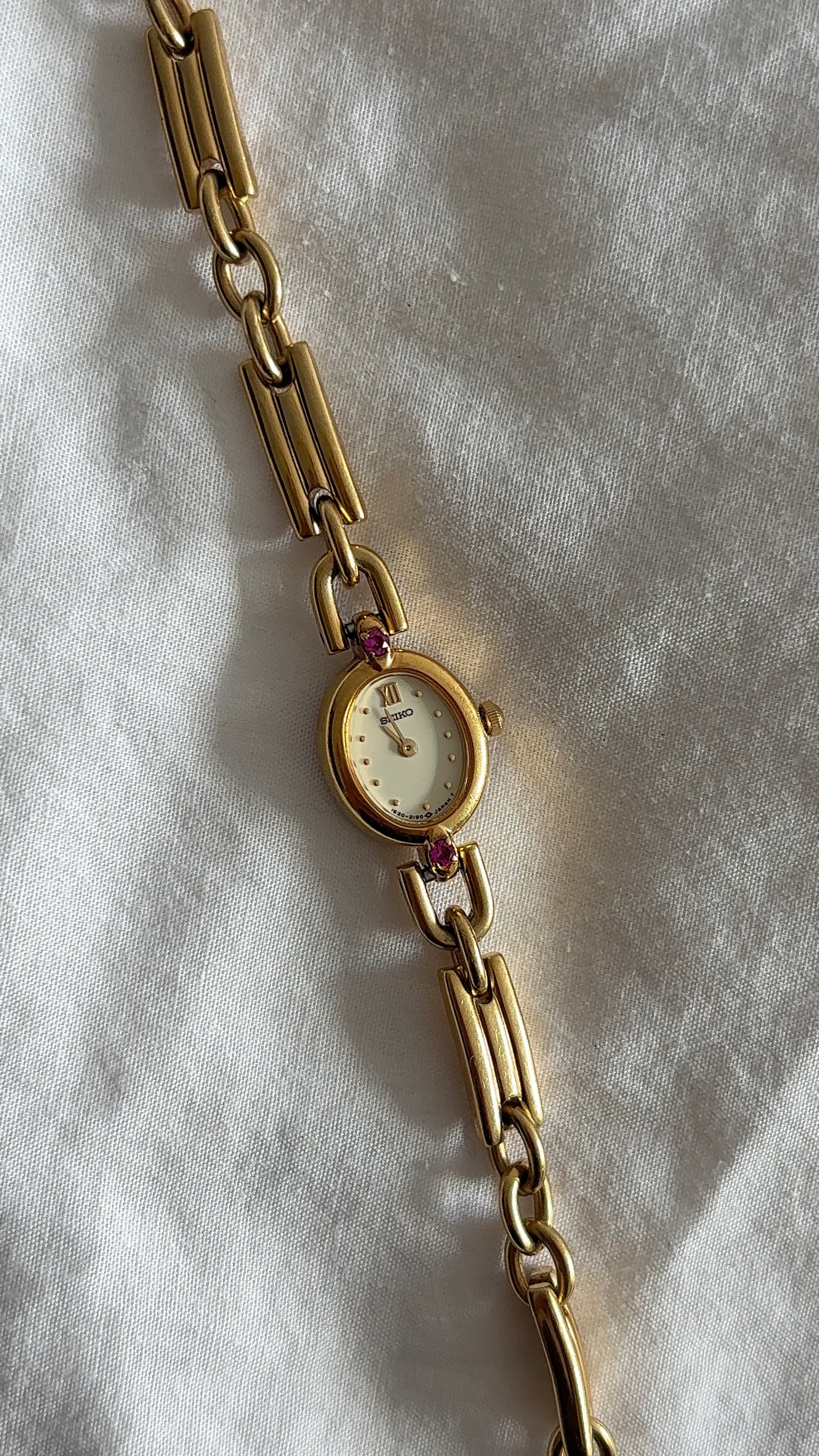 WORKING Seiko Pink Gemstone Watch