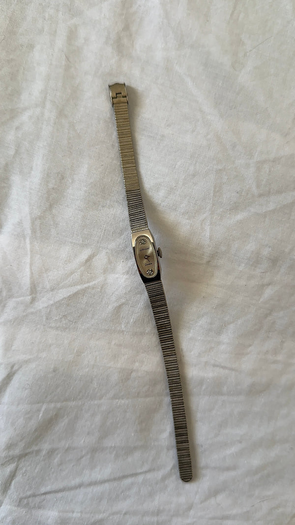 WORKING Dainty Silver Tone Clasp Watch